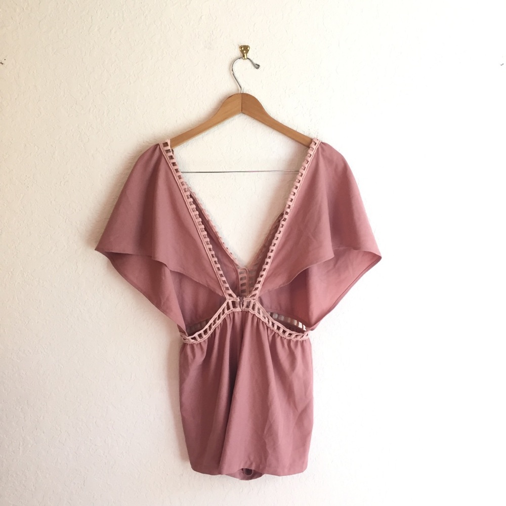 Tobi M/M romper light pink back cut outs maybe - Picture 2 of 4